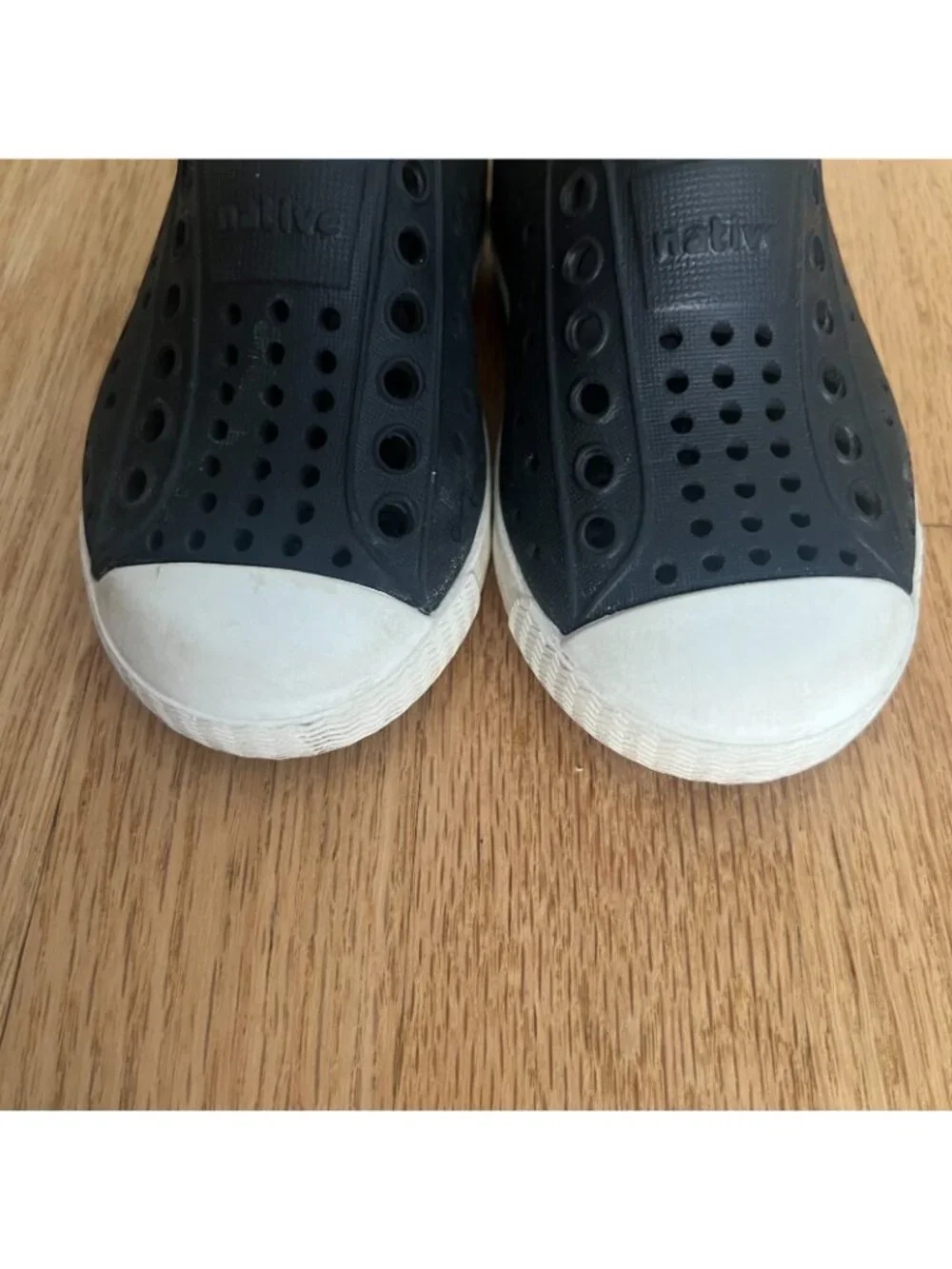 Native Jefferson Perforated Rubber Slip On Shoes Black White Toddler Size C5